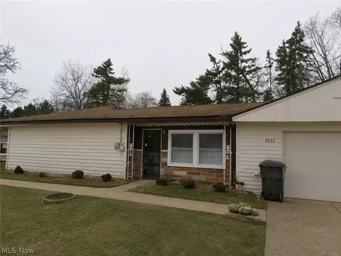 6033 Randy Rd, Bedford Heights, OH 44146