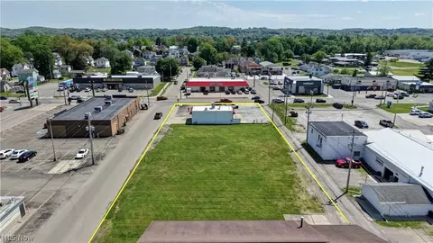 Vine Street, Coshocton, OH 43812