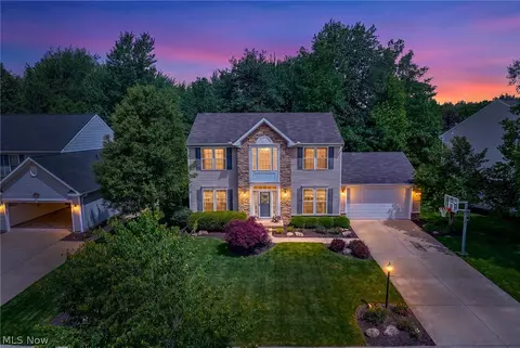 38706 Waverly Dr, Avon, OH 44011
