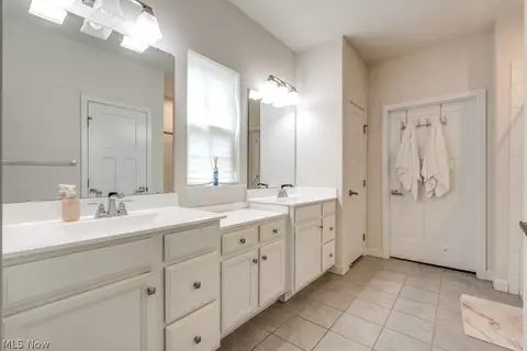 811 Robinson Dr, Lagrange, OH 44050 photo 13