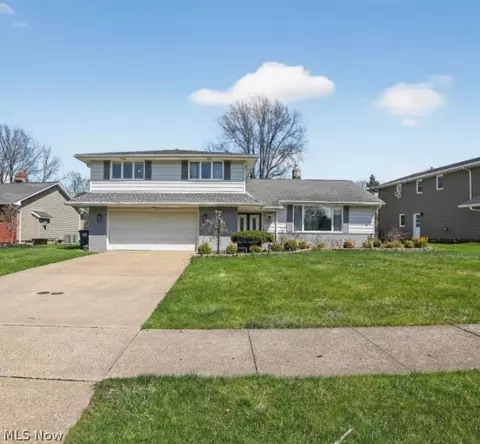 1905 Camberly Dr, Lyndhurst, OH 44124