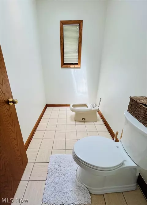 35560 Ridgeway Ln, Willoughby, OH 44094 photo 36