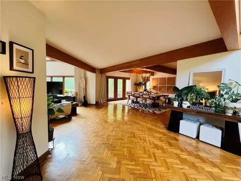 35560 Ridgeway Ln, Willoughby, OH 44094 photo 9