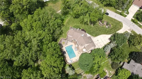 35560 Ridgeway Ln, Willoughby, OH 44094 photo 50