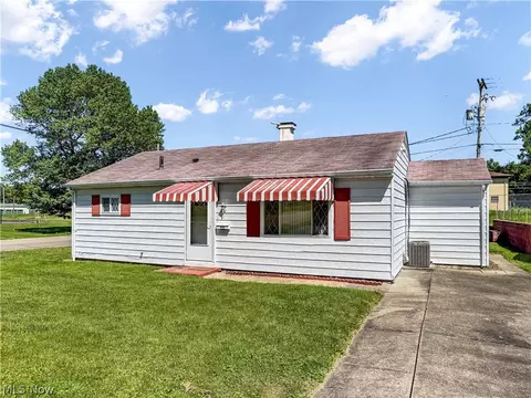 416 Martha St, Yorkville, OH 43971