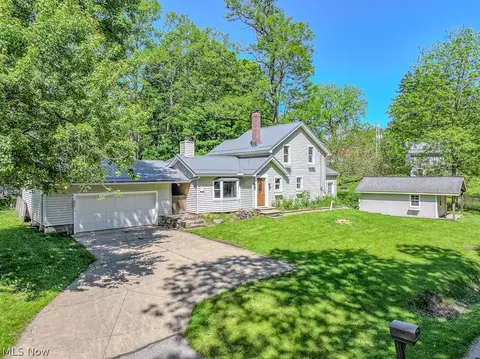18392 Mill Rd, Parkman, OH 44080
