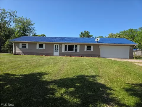 4965 Mellow Ln, Cumberland, OH 43732