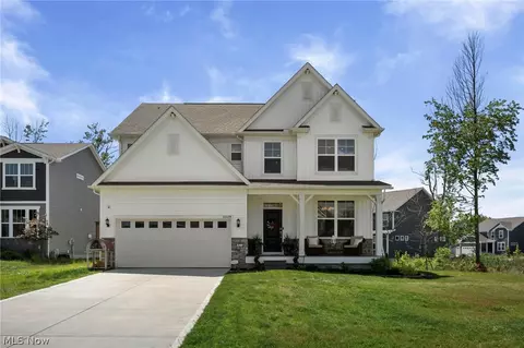 35074 Bald Eagle Ln, Willoughby, OH 44094