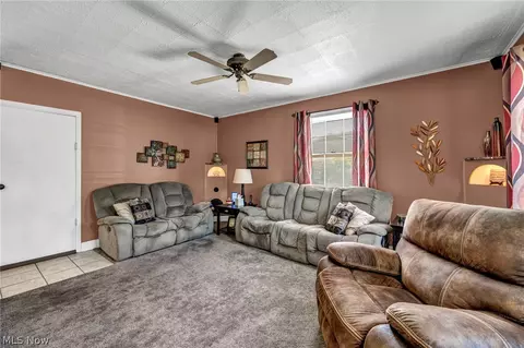 683 Lucille Dr, Elyria, OH 44035 photo 17