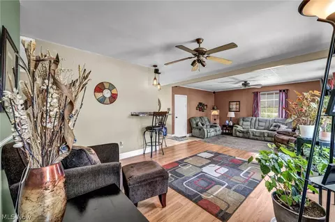 683 Lucille Dr, Elyria, OH 44035 photo 15