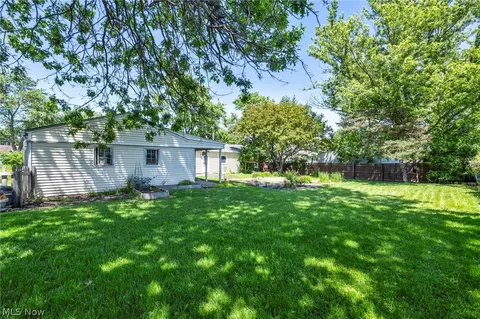 683 Lucille Dr, Elyria, OH 44035 photo 36
