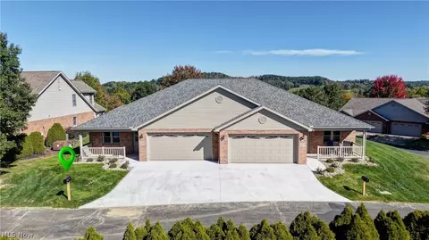 219 Pinehurst Dr, Dover, OH 44622