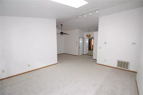 Living - 1327 Fox Run Dr, Boardman, OH 44512 photo 1 of 3