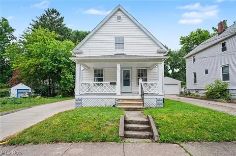 1010 Sawyer Ave, Akron, OH 44310