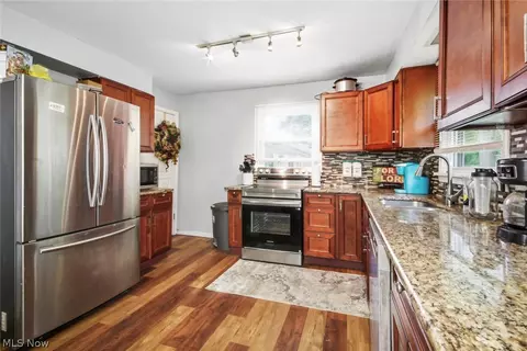 Kitchen - 5540 West Blvd, Boardman, OH 44512 photo 1 of 3