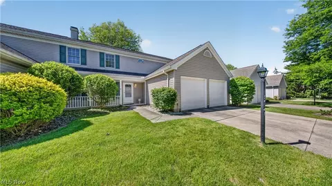 20745 Sun Meadow Trl, Strongsville, OH 44149