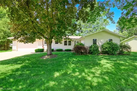 3937 Mctaggart Blvd, Kent, OH 44240