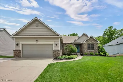 1467 Brentfield Dr, Wadsworth, OH 44281