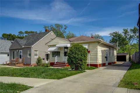 4407 Woodway Ave, Parma, OH 44134