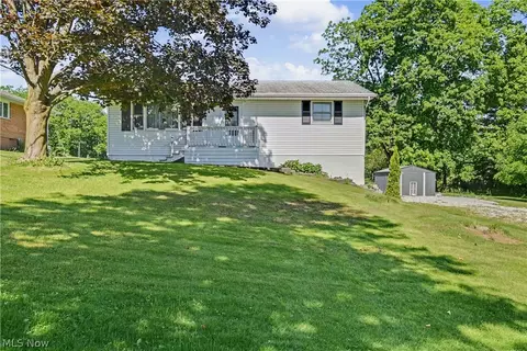 1053 Reed Rd, Mansfield, OH 44903