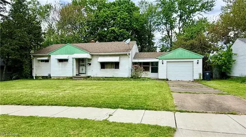 1101 Fess Ave, Akron, OH 44307
