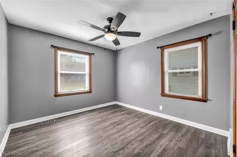208 Longfellow St, Elyria, OH 44035 photo 20