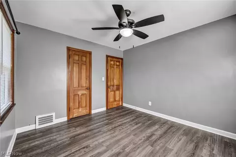 208 Longfellow St, Elyria, OH 44035 photo 23