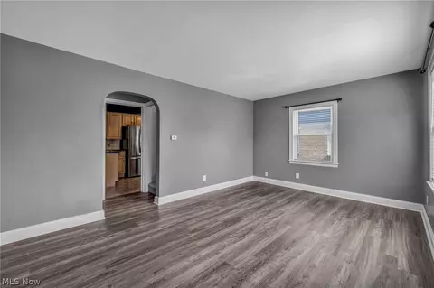208 Longfellow St, Elyria, OH 44035 photo 9