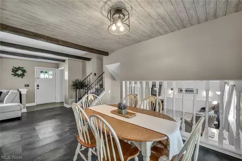 Dining - 127 Edgefield Dr, Elyria, OH 44035 photo 4 of 5