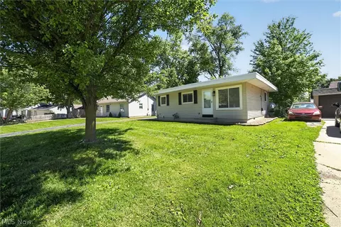 1239 E 332nd St, Eastlake, OH 44095