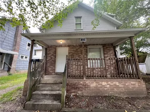 1409 Curtis St, Akron, OH 44301
