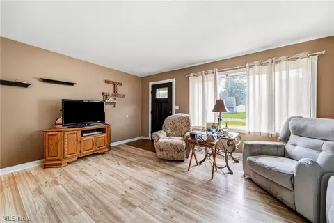 Living - 4820 Forest Rd, Mentor, OH 44060 photo 1 of 1