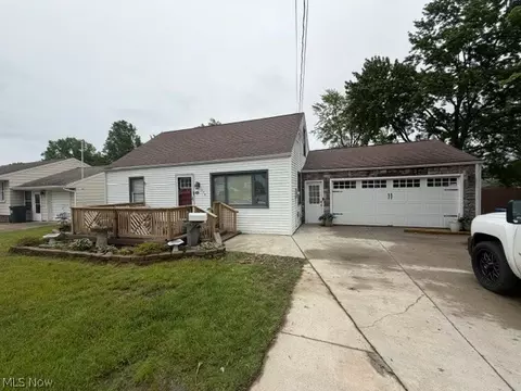139 Dehoff Dr, Austintown, OH 44515