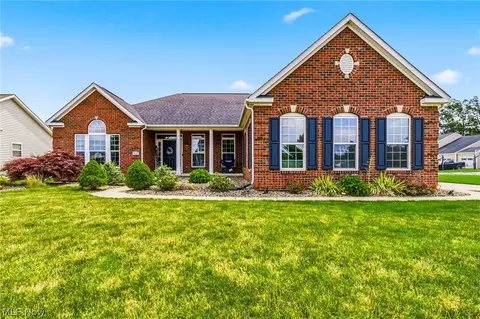 7347 Warblers Ln, North Ridgeville, OH 44039