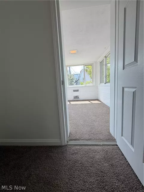 Entry Way - 230 E 211th St, Euclid, OH 44123 photo 7 of 8