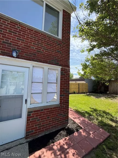 Exterior - 230 E 211th St, Euclid, OH 44123 photo 3 of 4