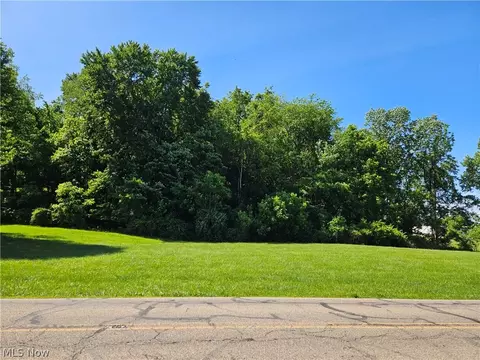 Pleasant Valley Drive, Coshocton, OH 43812