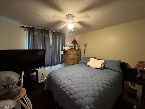 1422 E 264th St, Euclid, OH 44132 photo 5