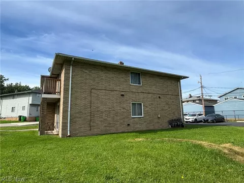 1422 E 264th St, Euclid, OH 44132 photo 32