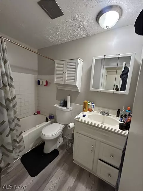 1422 E 264th St, Euclid, OH 44132 photo 11