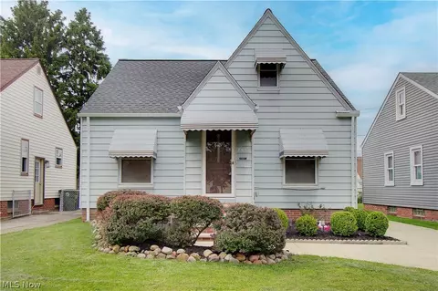 7612 Ira Ave, Brooklyn, OH 44144