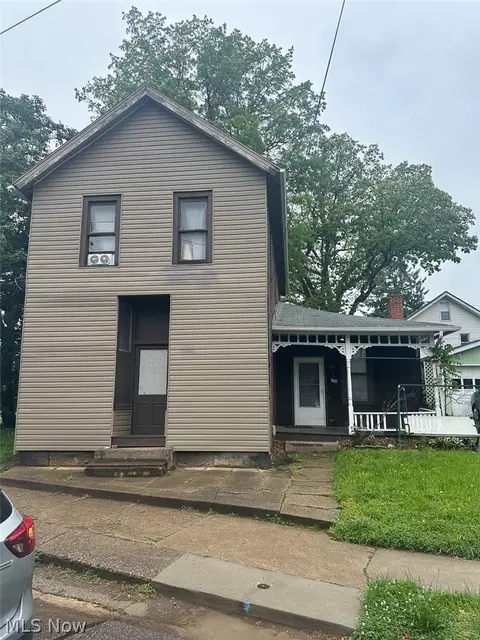 638 Walnut Rd SW, Massillon, OH 44647