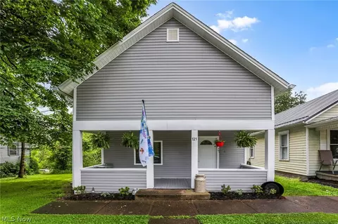 121 Mill St E, Senecaville, OH 43780