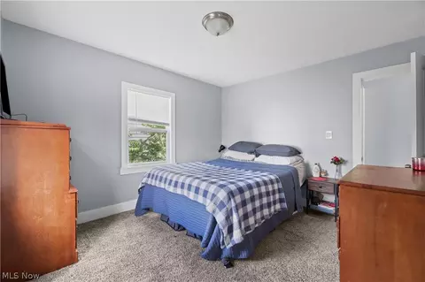 Bedroom - 761 Carlysle St, Akron, OH 44310 photo 2 of 6