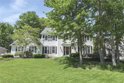 705 Lake Trl, Aurora, OH 44202