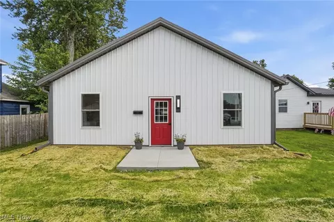 72 E Main St, Zanesville, OH 43701