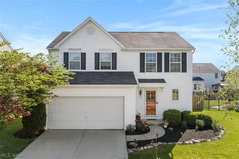 8764 Ashton Place Dr, North Ridgeville, OH 44039
