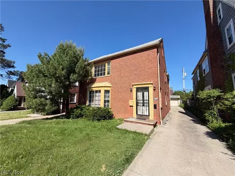 3561 Daleford Rd, Shaker Heights, OH 44122