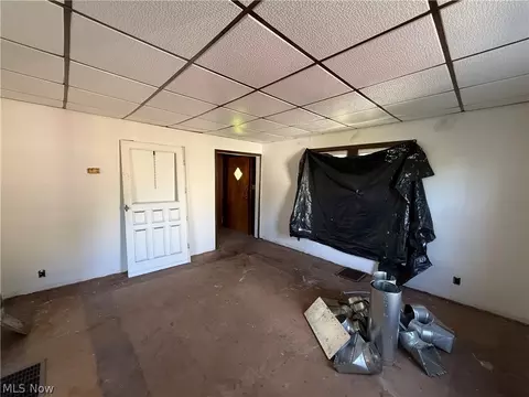Living - 155 Webster Ave, Weirton, WV 26062 photo 2 of 3