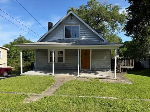 155 Webster Ave, Weirton, WV 26062